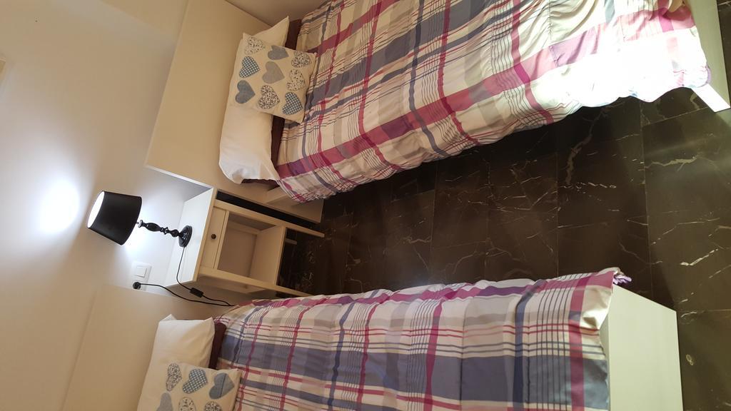 Don Juan III Apartment Fuengirola Bagian luar foto