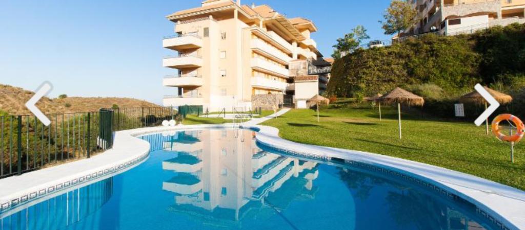 Don Juan III Apartment Fuengirola Bagian luar foto